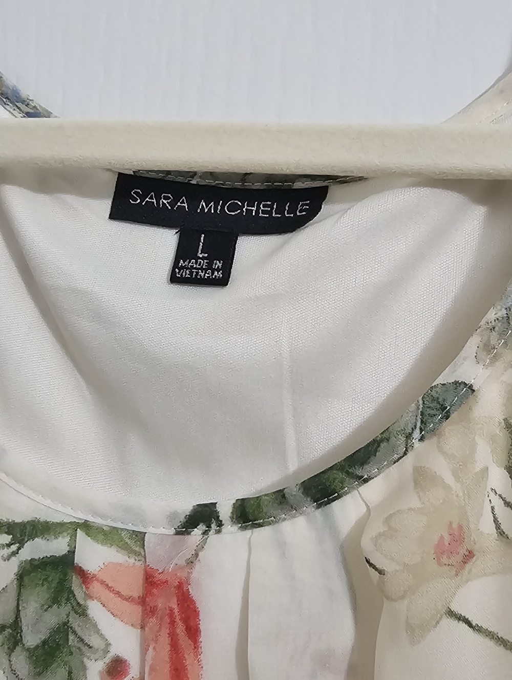 Blouse SARA MICHELLE Beautiful Multicolor Floral Design White BlouseTop size L - Picture 3 of 5